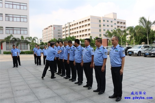 河源保安公司保安員在防奪兇器時應(yīng)注意哪些問題